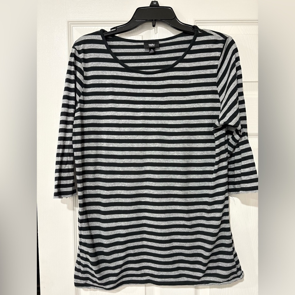 Time and Tru Black and Gray Striped Long Sleeve Top